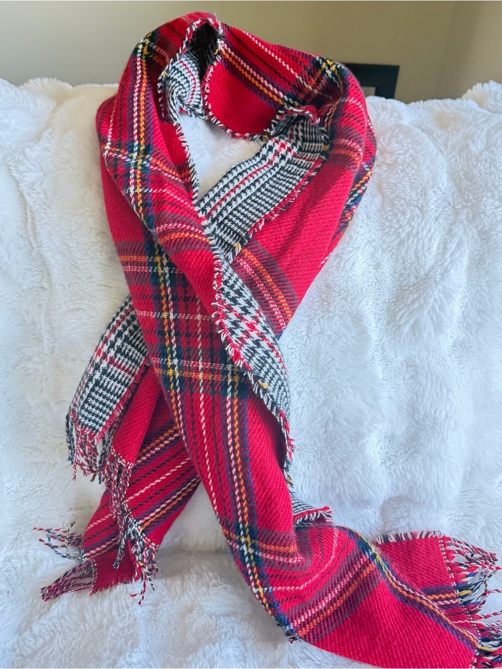 Apt 9 Like New Red Royal Stewart Tartan Plaid Fringe Scarf OS